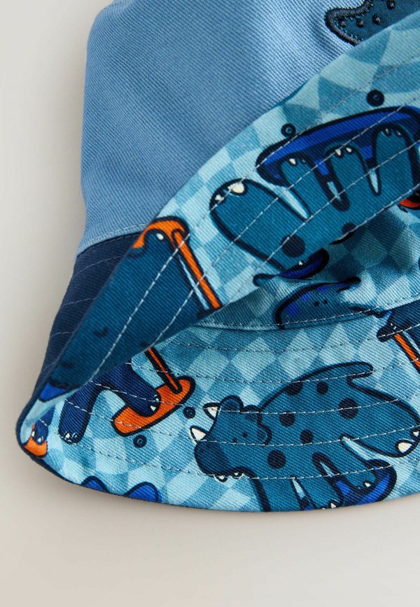 REVERSIBLE BUCKET – Hut