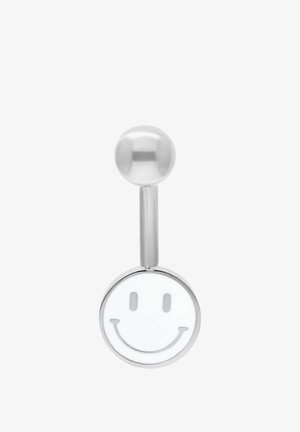 Silberner Bauchnabelring mit poliertem Ball und einem Anhänger in Form eines lächelnden Gesichts in Weiß- und Silberfarben.