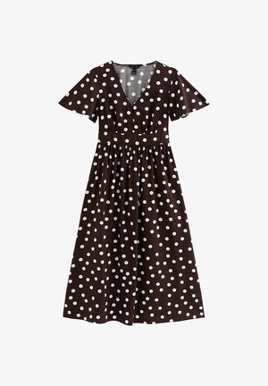 Bruine midi-jurk met witte stippen, korte vleugelmouwen, V-halslijn, getailleerde taille en geplooide rok.