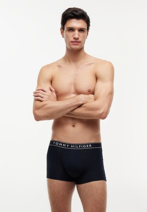Tommy Hilfiger, 3-PACK ESSENTIAL LOGO WAISTBAND TRUNKS - Kurze Boxershorts - white/red/desert sky