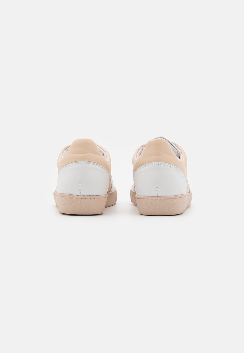Damen Sneaker low | Högl GO THROUGH Sneaker low weiß/ecru/offwhite - WJ04669 Damen Sneaker low | Högl GO THROUGH Sneaker low weiß/ecru/offwhite - WJ04669