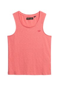 Top sin mangas de color coral rosa con escote redondo y pequeño logo bordado "Super Dry" en el lado izquierdo del pecho.