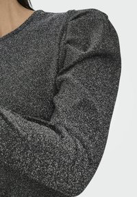 ONLY MIT LANGEN ÄRMELN GLITZER - Longsleeve - black