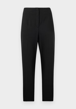 Pantalons noirs ajustés avec une texture lisse, jambes fuselées, plis avant et fermeture frontale dissimulée. Pas de poches visibles.