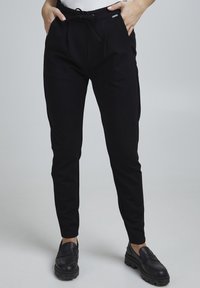 Fransa - FRZASTRETCH 1 - Tracksuit bottoms - noos black Thumbnail Image 1