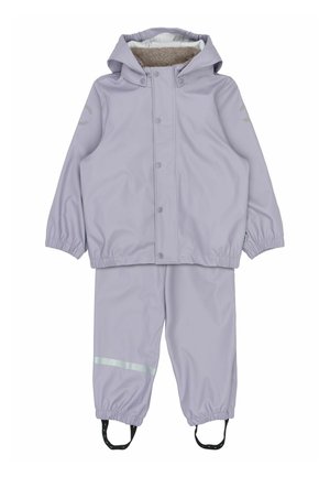 Geacă de ploaie impermeabilă, ușor violet, pentru copii, cu glugă și interior căptușit, asortată cu pantaloni de ploaie cu manșete elastice, bandă reflectorizantă și curele pentru picioare.