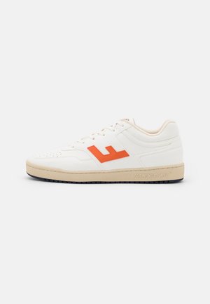 RETRO 90'S UNISEX - Trainers - white/orange