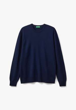 Suéter de cuello redondo azul marino hecho de una tela suave, con mangas largas y puños y dobladillo acanalados, que presenta un acabado liso y texturado.