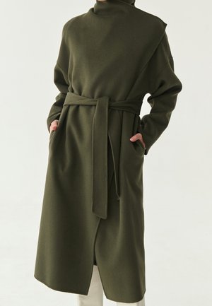Klasický kabát - khaki