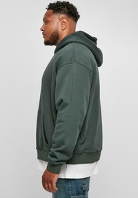Urban Classics Felpa Con Cappuccio Uomo | Tre Colori A Contrasto | Misto Cotone Con Tasca A Marsupio E Cappuccio Regolabile