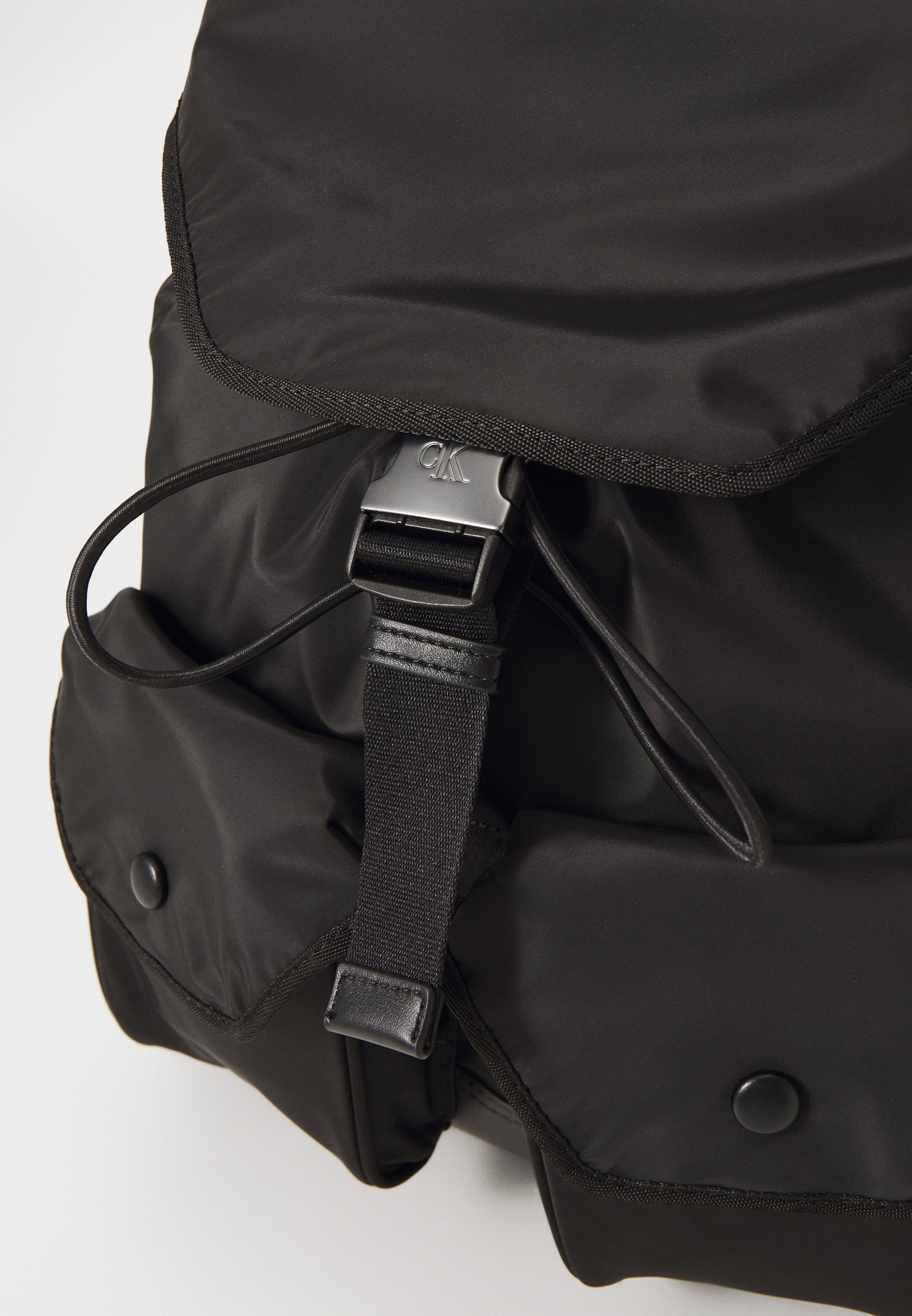 ★ ★ Men's CKJ Speed Clip Utility Flap Backpack 4D3007G_UB1_main