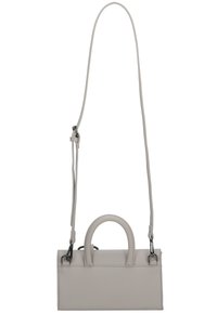 Bolso de mano rectangular de cuero gris con un asa superior, correa de hombro desmontable y detalles de costura. Textura suave con acentos de hardware metálico.
