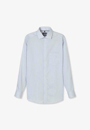 Herrenlangarmhemd mit Knopfleiste, hellblauen und weißen vertikalen Streifen, spitzen Kragen und Brusttasche, dargestellt vor weißem Hintergrund.