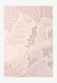 Non selezionato, Peach