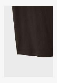 Ikke valgt, mottled brown