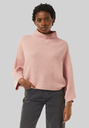 - Sweter