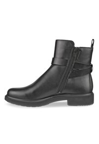 Botas de tobillo negras de cuero con acabado suave, cremallera lateral y un acento en el tacón texturizado. Suela acolchada para mayor comodidad.