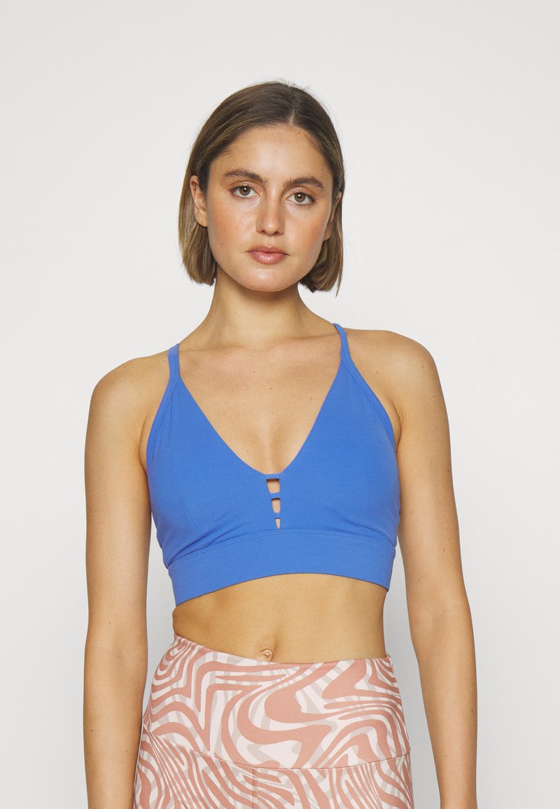 Sweaty Betty SUPER SOFT STRAPPY BACK BRA Sportbh met light support calm blue/blauw Zalando.nl
