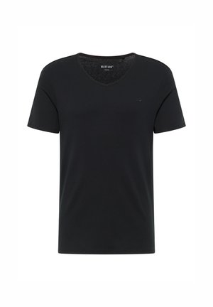 Fekete, rövid ujjú póló könnyű pamutból. V-alakú nyakkivágással és diszkrét logóval a mellkason. Sima textúra, klasszikus fazon.