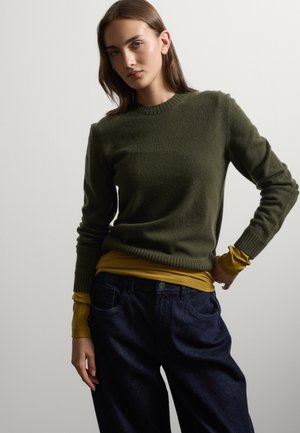 Stefanel, CREW-NECK JUMPER IN A REGULAR FIT. - Strickpullover - dark green