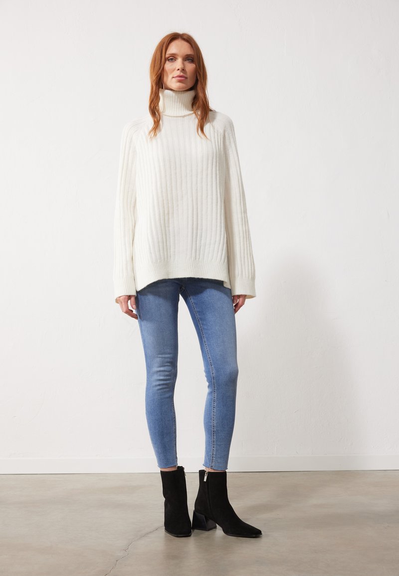 Zign by Zalando - Klasične gležnjače - black, Povećaj