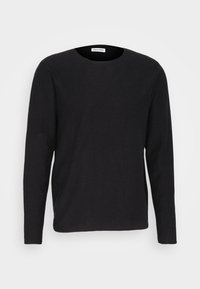 Svart långärmad tröja i mjukt tyg med rund halsringning, med rak passform och minimal design, utan synliga mönster eller detaljer.