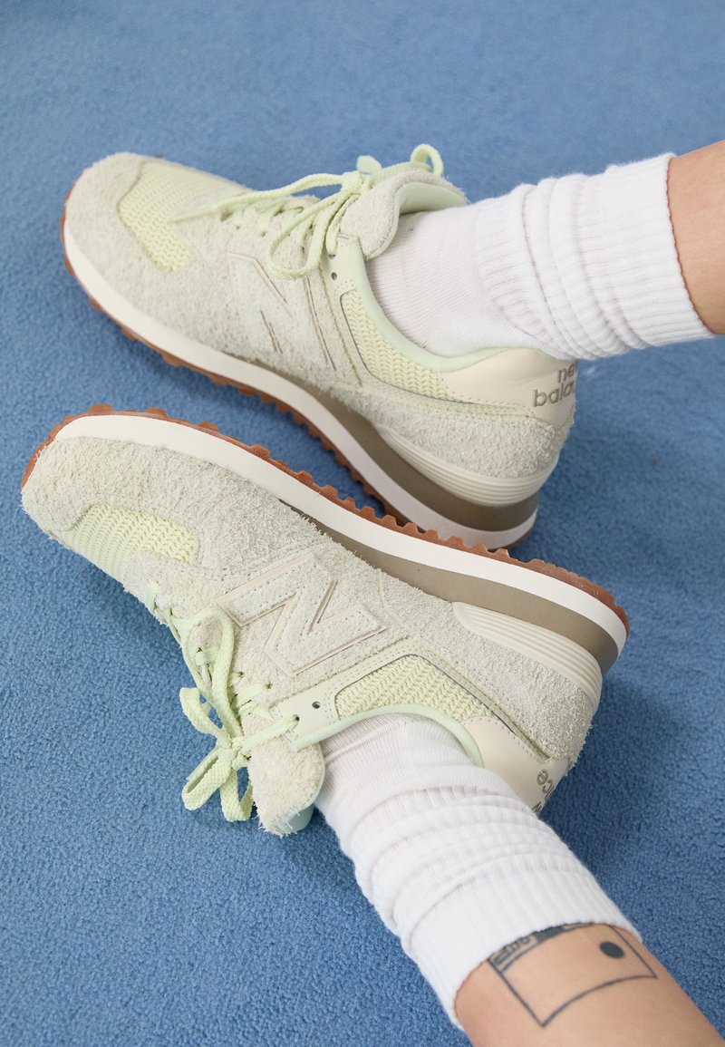 New Balance Sneakers laag beige New Balance Sneakers laag beige