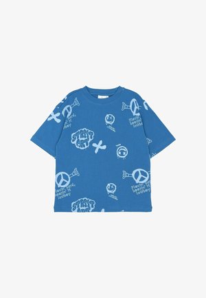 Modrá bavlnená tričko s voľným strihom, krátkymi rukávmi a farebnými potlačami symbolov mieru a textom v graffiti štýle.