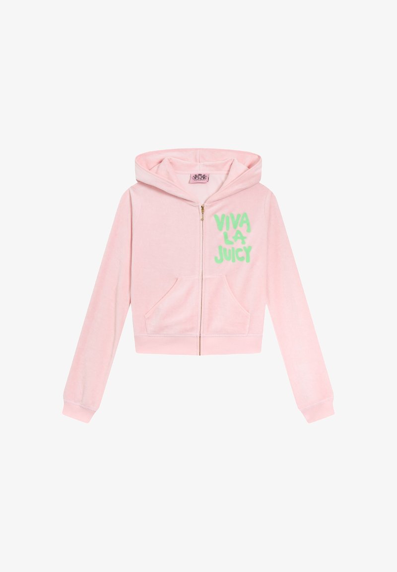 Ružový skrátený mikina vyrobená z mäkkej tkaniny, s predným zipsom, dvoma vreckami a nápisom "VIVA LA JUICY" vytlačeným v jasne zelenej farbe.