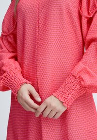 PULZ PZSAVINO - Maxikleid - pink printed