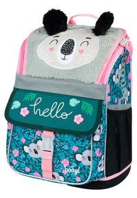 Dětský batoh s plyšovým šedým obličejem koaly, růžovými akcenty, tropickými listovými vzory a textem "ahoj" na zeleném klopě.