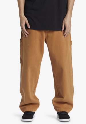 DC Shoes WORKER ZIMMERMANNS - Relaxed fit jeans - ylhw honey overdye