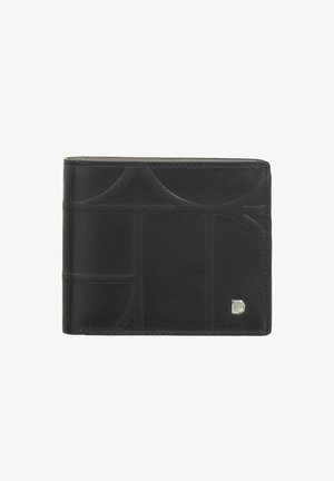 Schwarze Leder-Bifold-Geldbörse mit einem geometrischen, geprägten Design und silbernem Logo-Akzent. Glatte Textur und raffinierte Kanten.