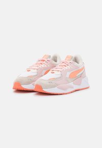 Puma Tenisky - mottled pink