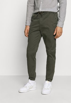 Blend BHNIMBU BAGGY FIT - Kelnės - forest night