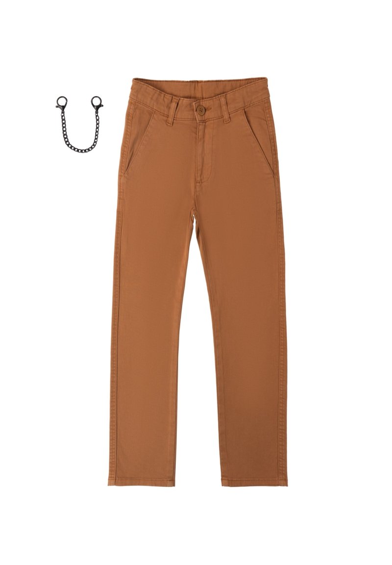 Pantalons en coton marron avec une coupe droite, dotés de passants de ceinture, de deux poches avant et d'un petit accessoire en chaîne noire.