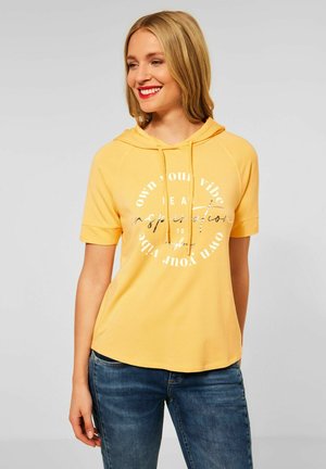 Camiseta estampada - gelb