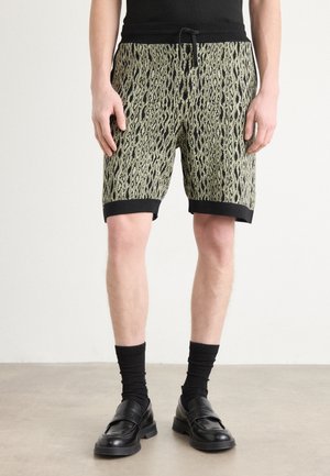 Shorts - open green