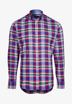 Koszula na guziki z wielokolorowym wzorem w kratkę, w czerwone, zielone, niebieskie i białe linie, wykonana z materiału o gładkiej teksturze.