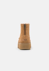 UGG Botines con plataforma - cognac