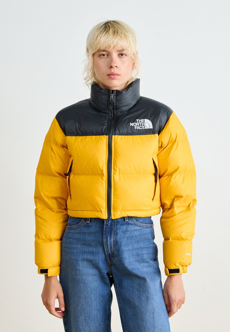 The North Face NUPTSE SHORT JACKET - Bunda z prachového peří - summit gold/black