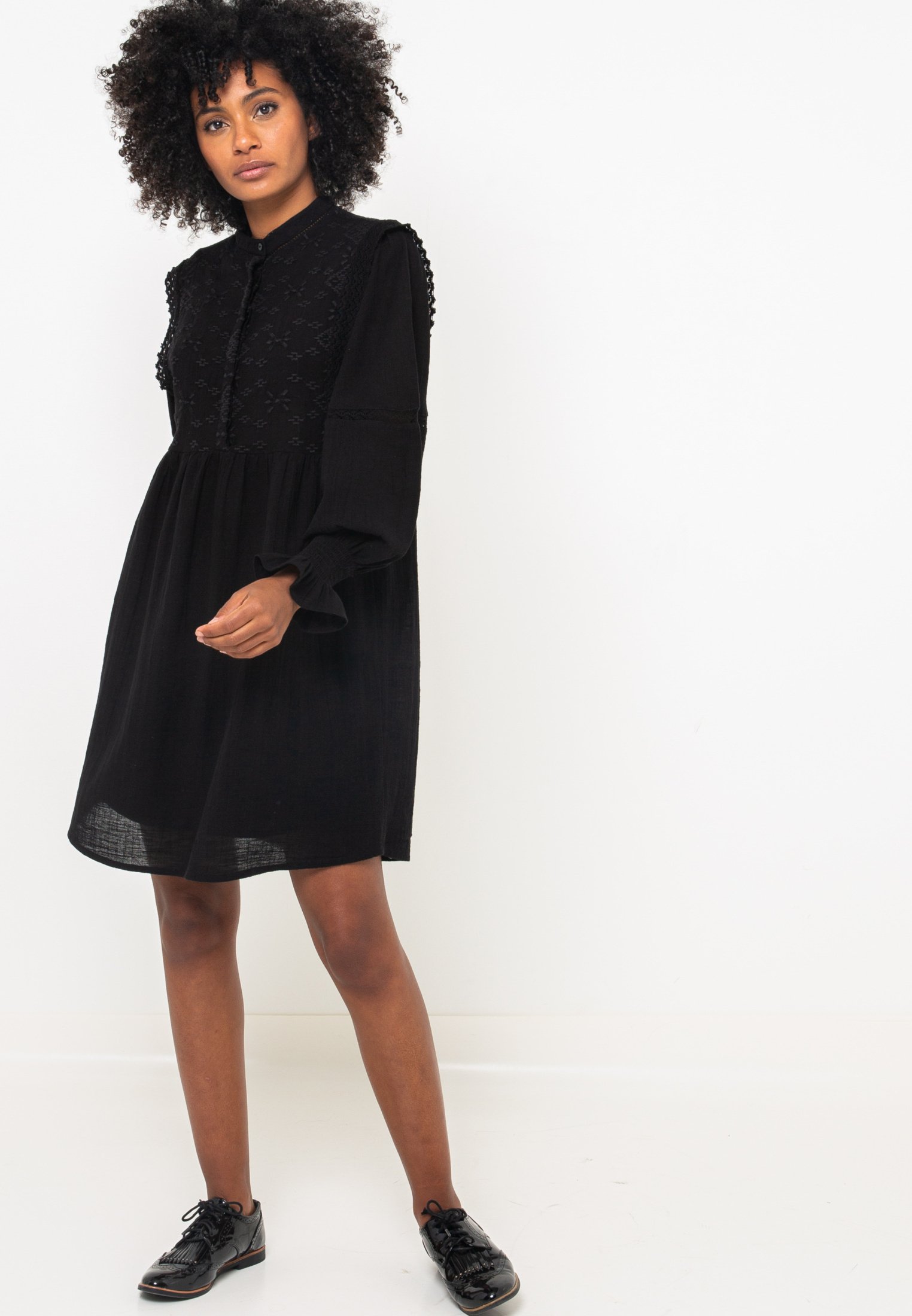 camaieu robe noire