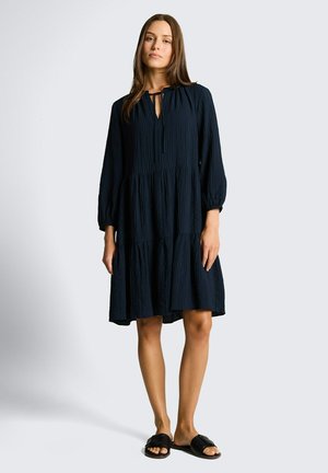 TOM TAILOR CRINKLE MIT VOLANTS - Freizeitkleid - sky captain blue