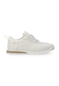 Weiße Sneaker aus glattem Leder mit minimalistischem Design, Schnürverschluss und einem dezenten braunen Akzent an der Sohle.