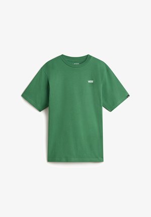 Camiseta de algodón verde con cuello redondo, mangas cortas y un pequeño logo blanco de "VANS" en el lado izquierdo del frente.