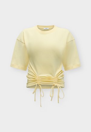 Topshop, TSMALLE DETAIL T-SHIRT JRS - Μπλουζάκι με στάμπα - buttercream