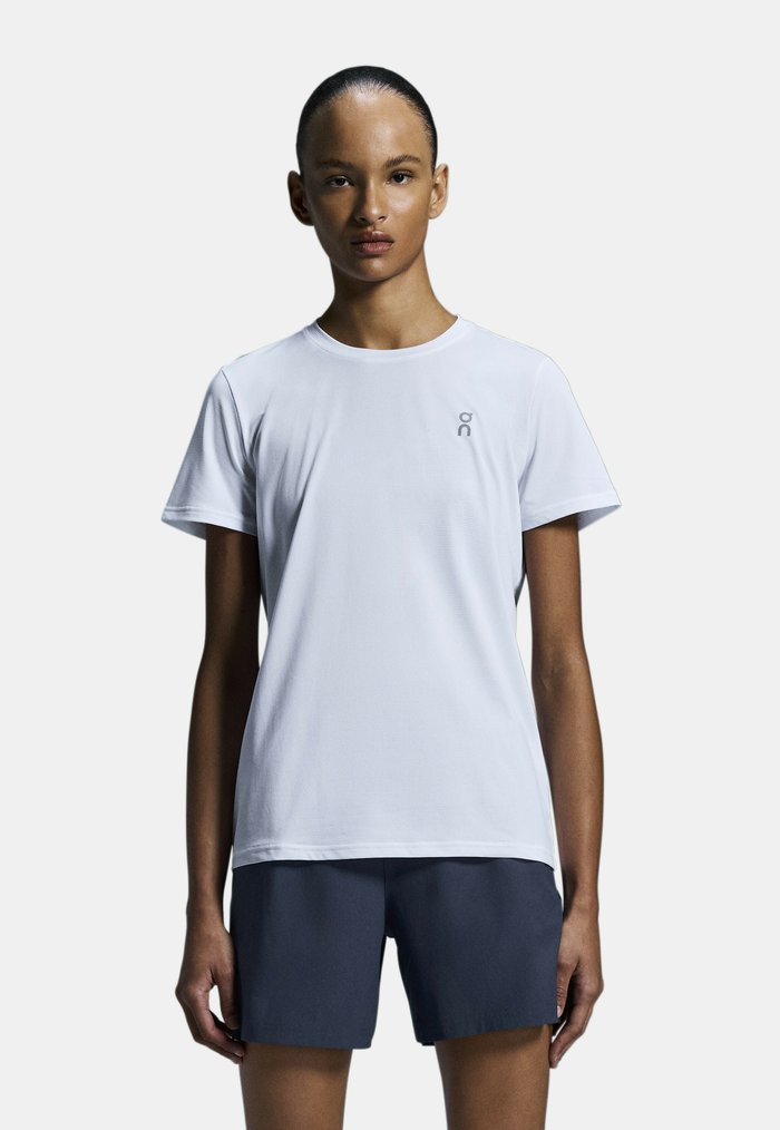 On CORE - Basic T-shirt - white