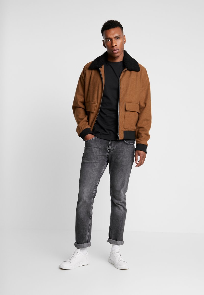 Pier One 3 PACK TShirt basic black/schwarz Zalando.ch