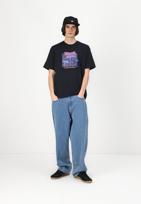 NIGHT FLY - Print T-shirt3