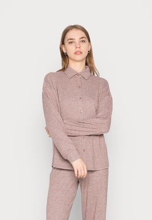COZY SHACKET - Casaco de malha - nougat